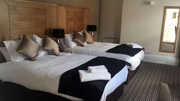 1 chambre, literie de qualité supérieure, décoration personnalisée