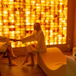 Sauna, hot tub, steam room, Turkish bath/hammam, body treatments