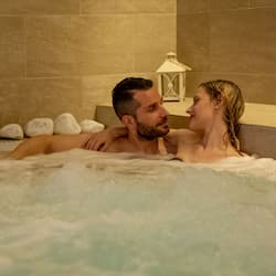 Bain à remous intérieur