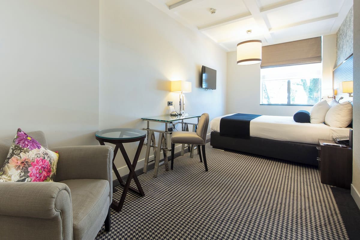 Premium bedding, Select Comfort beds, in-room safe, desk