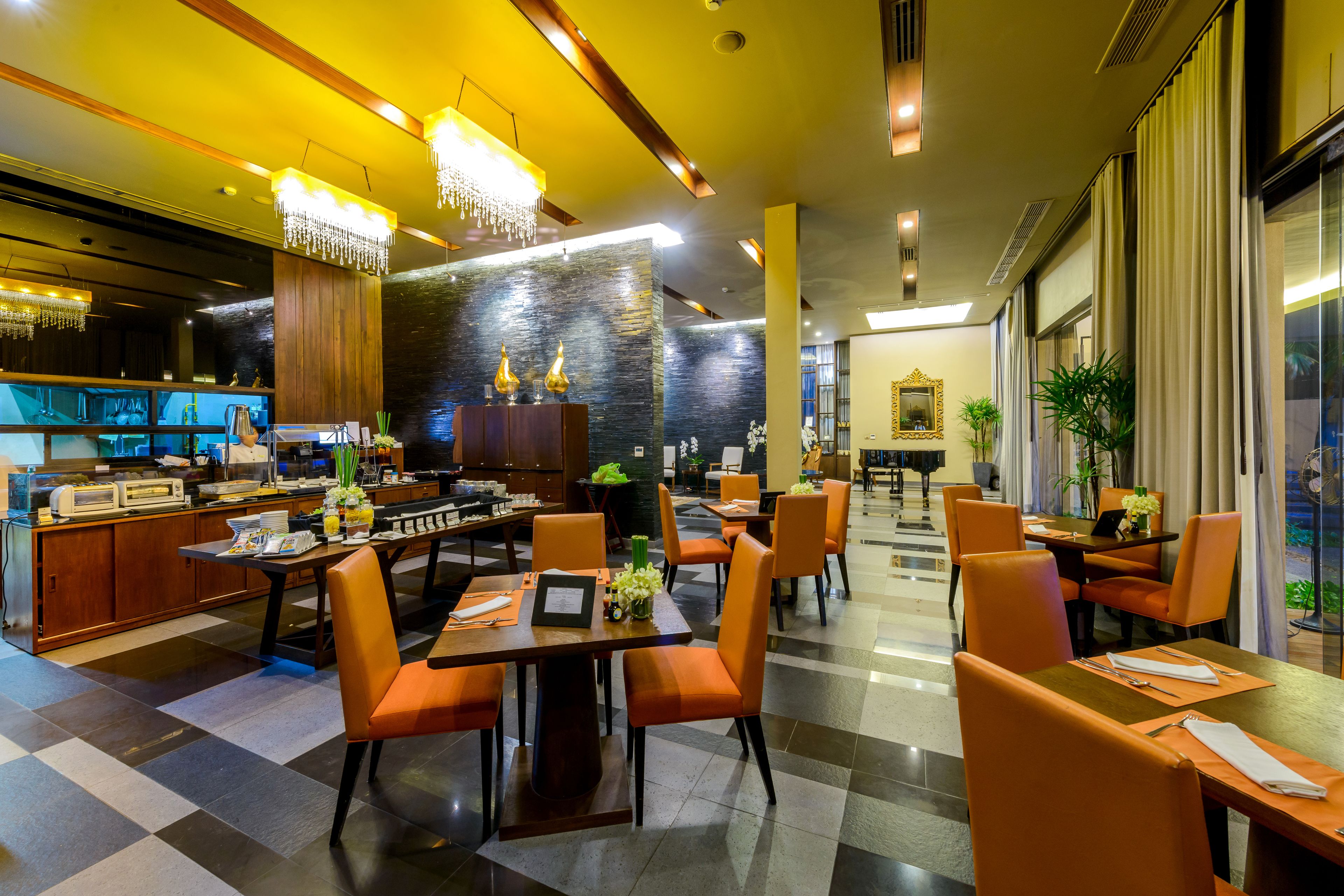 Desayuno continental gratuito y diario