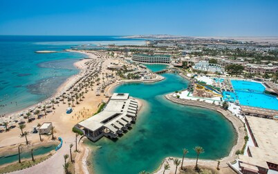 Blend Club Aqua Hotel