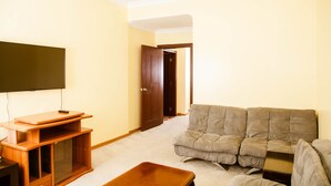 Executive Suite | Living area