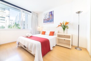 필로우탑 침대, 객실 내 금고, 각각 다른 스타일의 인테리어, 각각 다르게 가구 비치