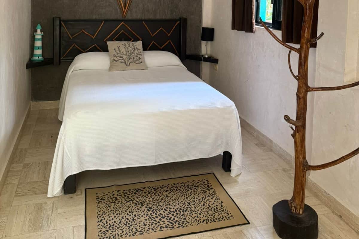 Superior Room, Partial Sea View | Wi-fi percuma, cadar katil