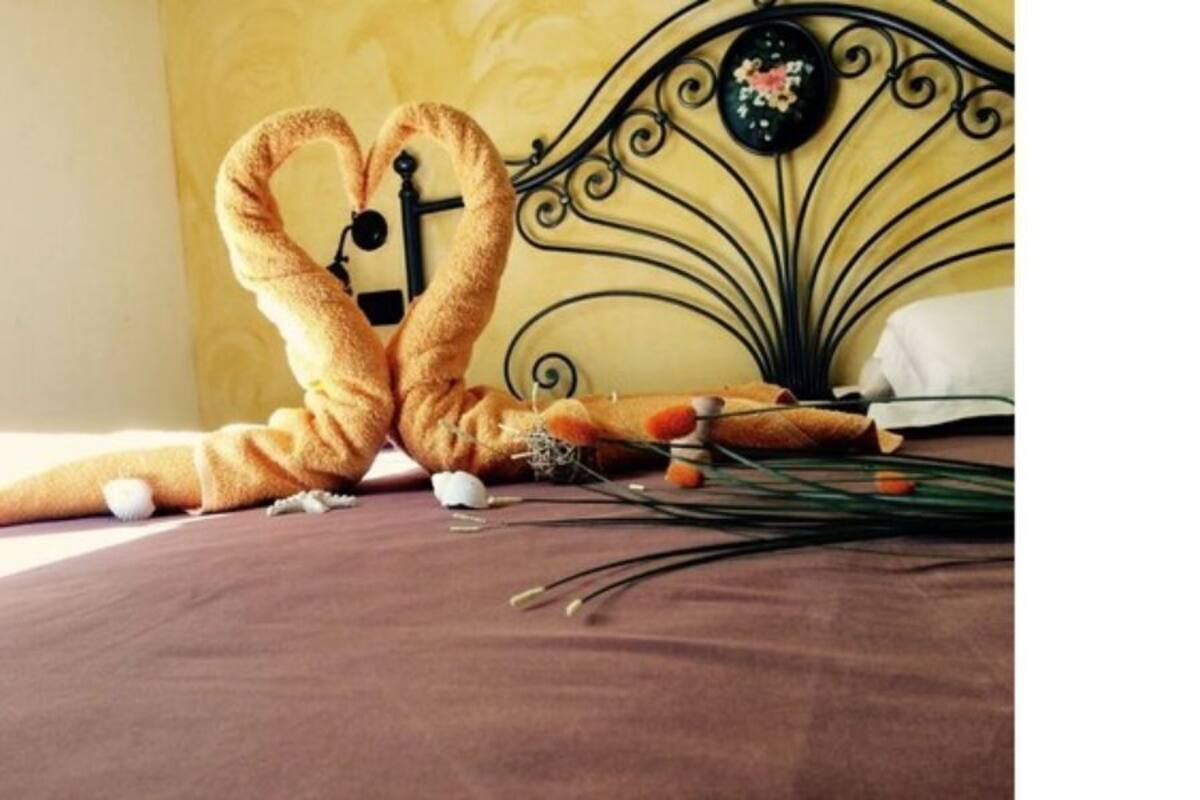 triple room | premium bedding, minibar, in-room safe, desk