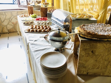 Free daily local cuisine breakfast