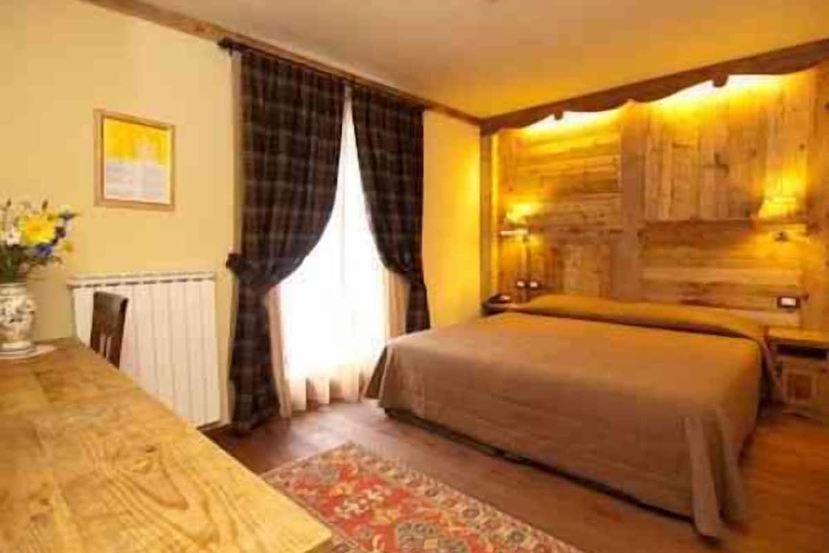 pillow-top beds, in-room safe, desk, blackout curtains