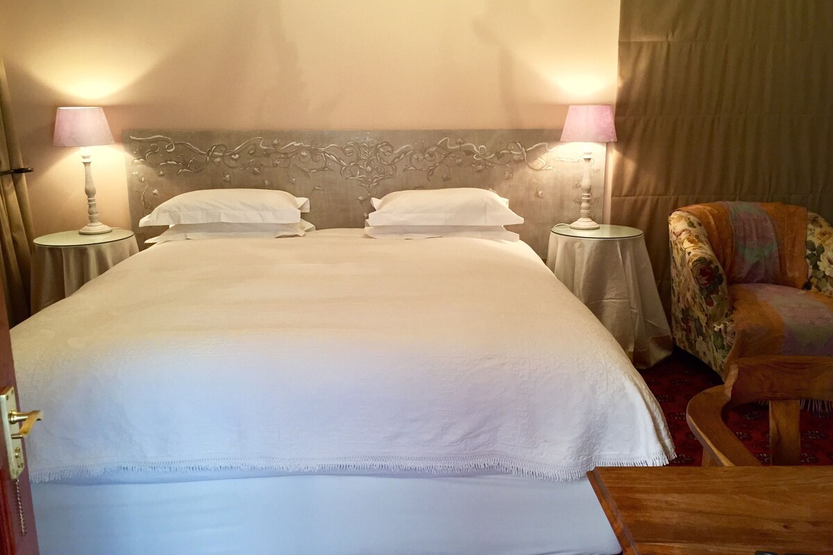 Suite (Onze Rust Gladys') | Een kluis op de kamer, een strijkplank/strijkijzer, gratis wifi