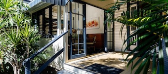 Bowen Terrace Accommodation