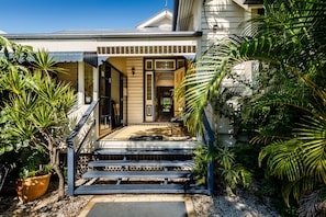 บริเวณภายนอก