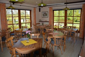 저녁 식사 제공, 지역 특선 요리, 정원 전망