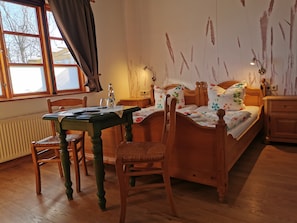 Double Room | 1 bedroom, premium bedding, down comforters, memory foam beds