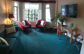 Suite (The regency) | Television