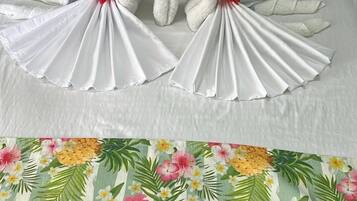 Premium bedding, Tempur-Pedic beds, rollaway beds