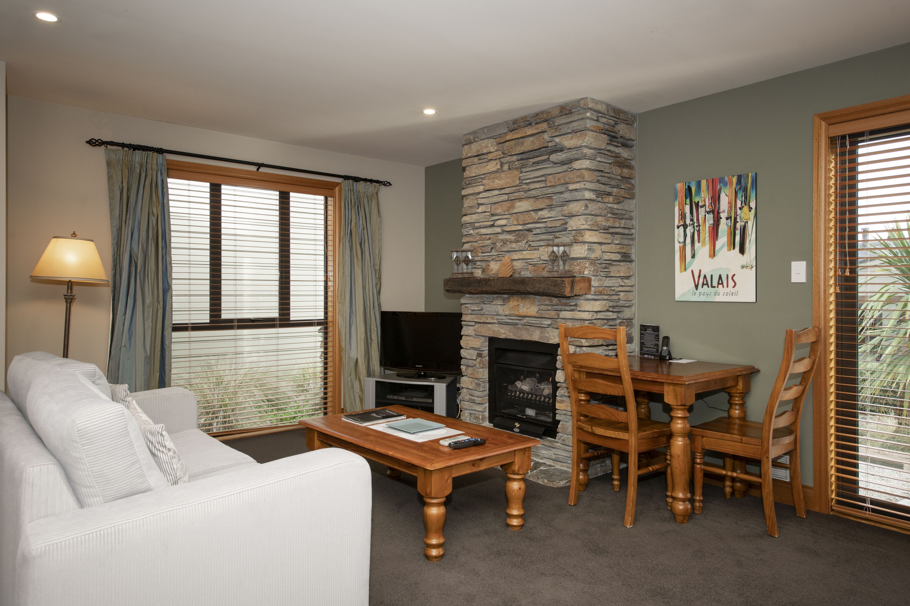 Standard Apartment, 1 Bedroom | Living area | Smart TV, DVD player, iPod dock