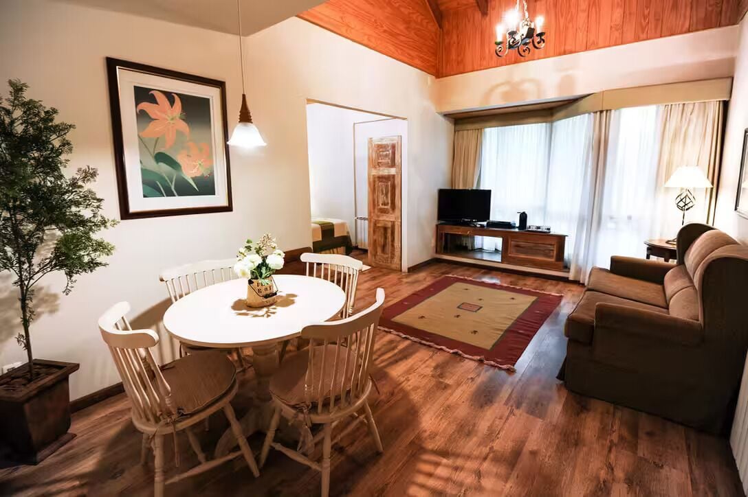 Suite | Articles gratuits dans le mini-bar, coffres-forts dans les chambres