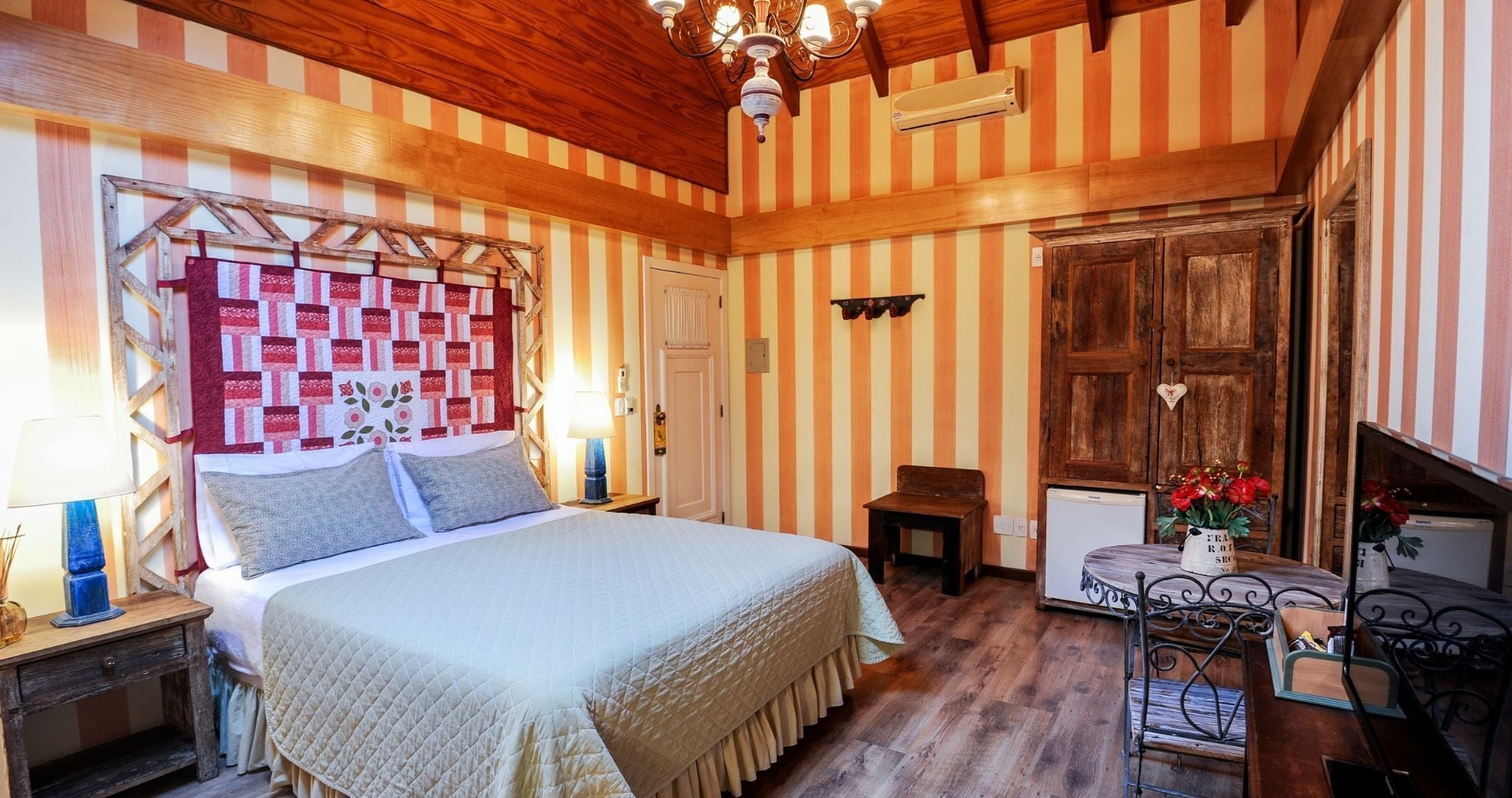 1 bedroom, free minibar, in-room safe, free wifi