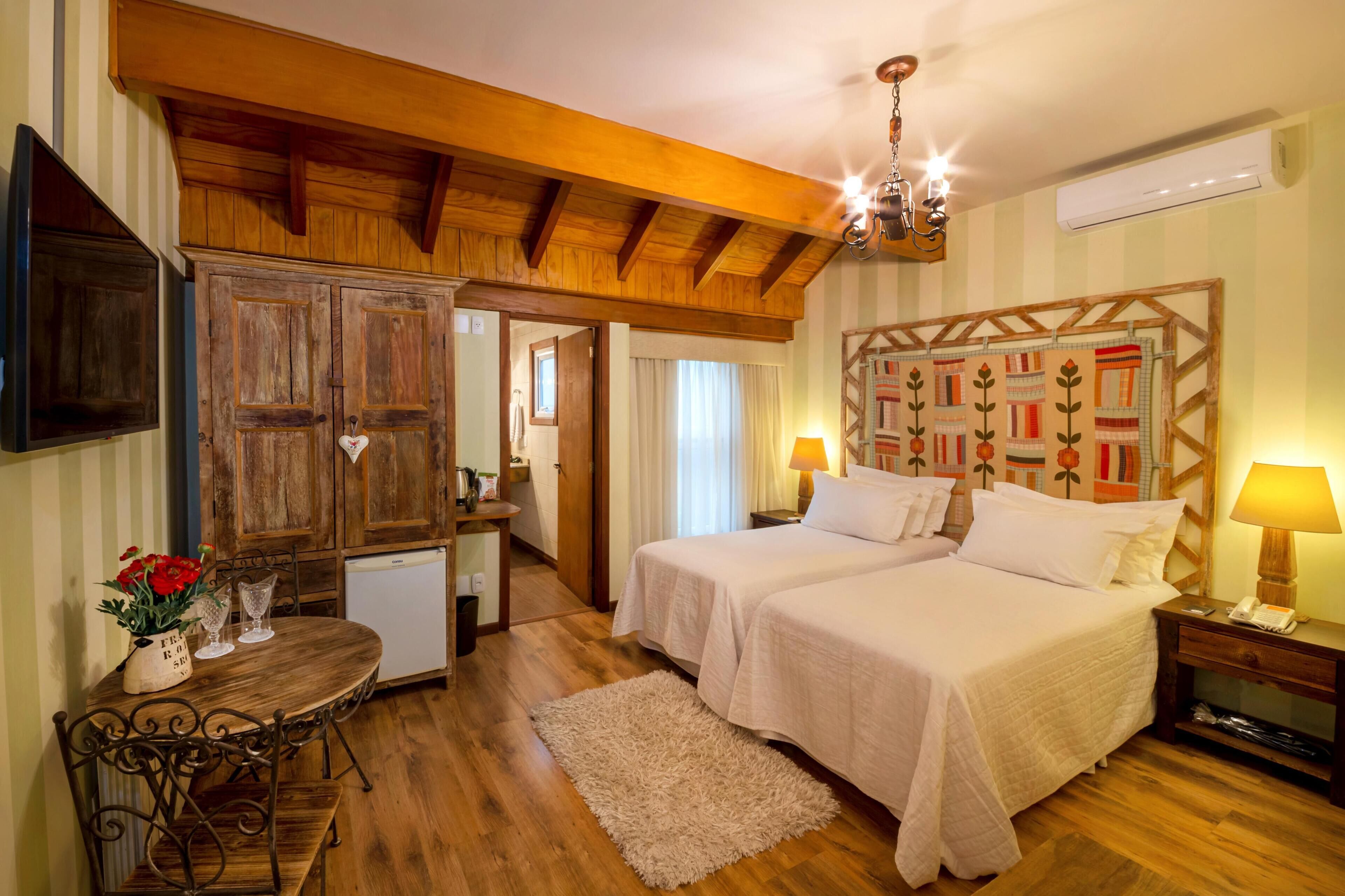 deluxe triple room | 1 bedroom, free minibar, in-room safe, free wifi