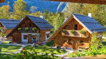 A6 - One-Bedroom Apartment with Balcony | Utsikt fra balkong