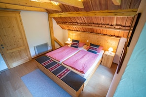 Chalet ZLATOROG with Mountain - River view, Fireplace and Sauna | 1 quarto, individualmente decorados, individualmente mobiliados