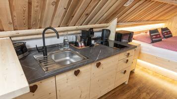 Chalet Studio GOVIC with Mountain - River view and Fireplace | Eigene KĂŒche