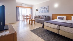 Superior studio, 1 tweepersoonsbed | 1 slaapkamer, luxe beddengoed, een kluis op de kamer