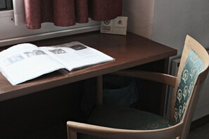 1 bedroom, Frette Italian sheets, premium bedding, in-room safe - Albergo Stelvio (Tirano)