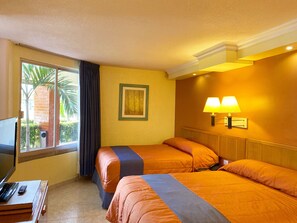 Junior Suite, 2 Double Beds | Premium bedding, pillowtop beds, in-room safe, individually furnished - Hotel Jaragua (Boca del Río)