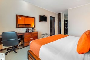 Habitación estándar, 1 cama King size, para no fumadores | Ropa de cama de alta calidad y camas con pillow-top 