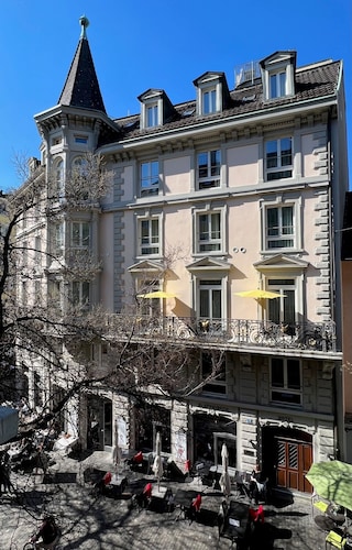 PLATZHIRSCH ZÜRICH - Downtown Boutique Hotel & Sushi Lounge