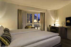 View from room - PLATZHIRSCH ZÜRICH - Downtown Boutique Hotel & Sushi Lounge (Zürich)