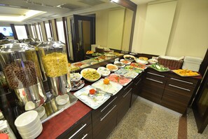 تناول الطعام