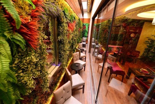 Golden Rest Hotel