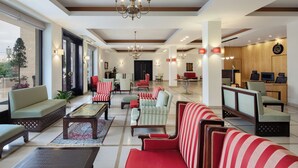 Lobby sitting area - Legacy Hotel Jerusalem (Jerusalem)