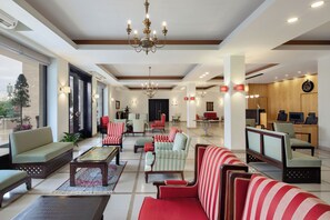 Lobby sitting area - Legacy Hotel Jerusalem (Jerusalem)