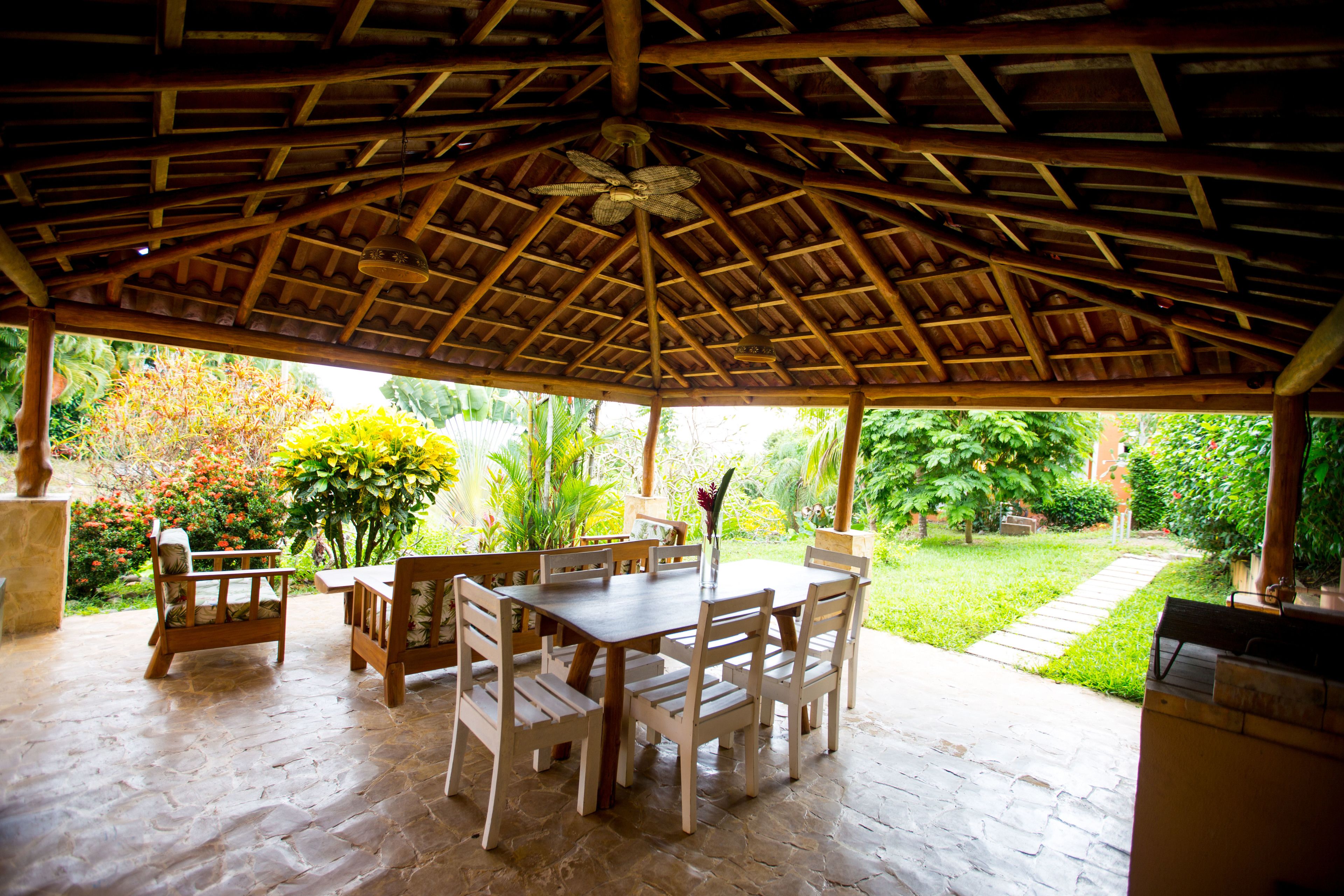 villa, 2 double beds | living area