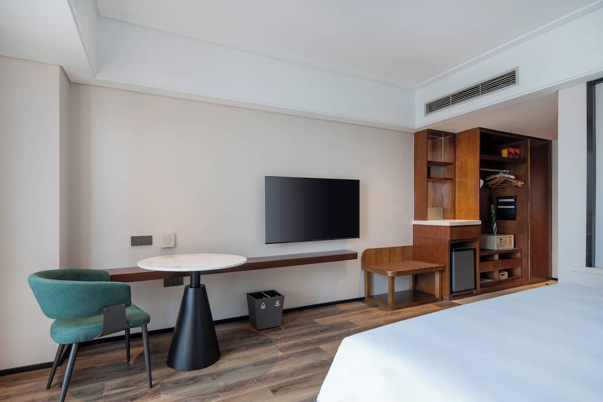 Minibar, in-room safe, desk, blackout drapes