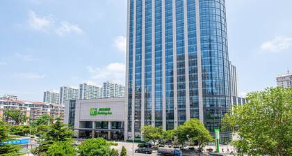 Holiday Inn Qingdao City Centre, an IHG Hotel