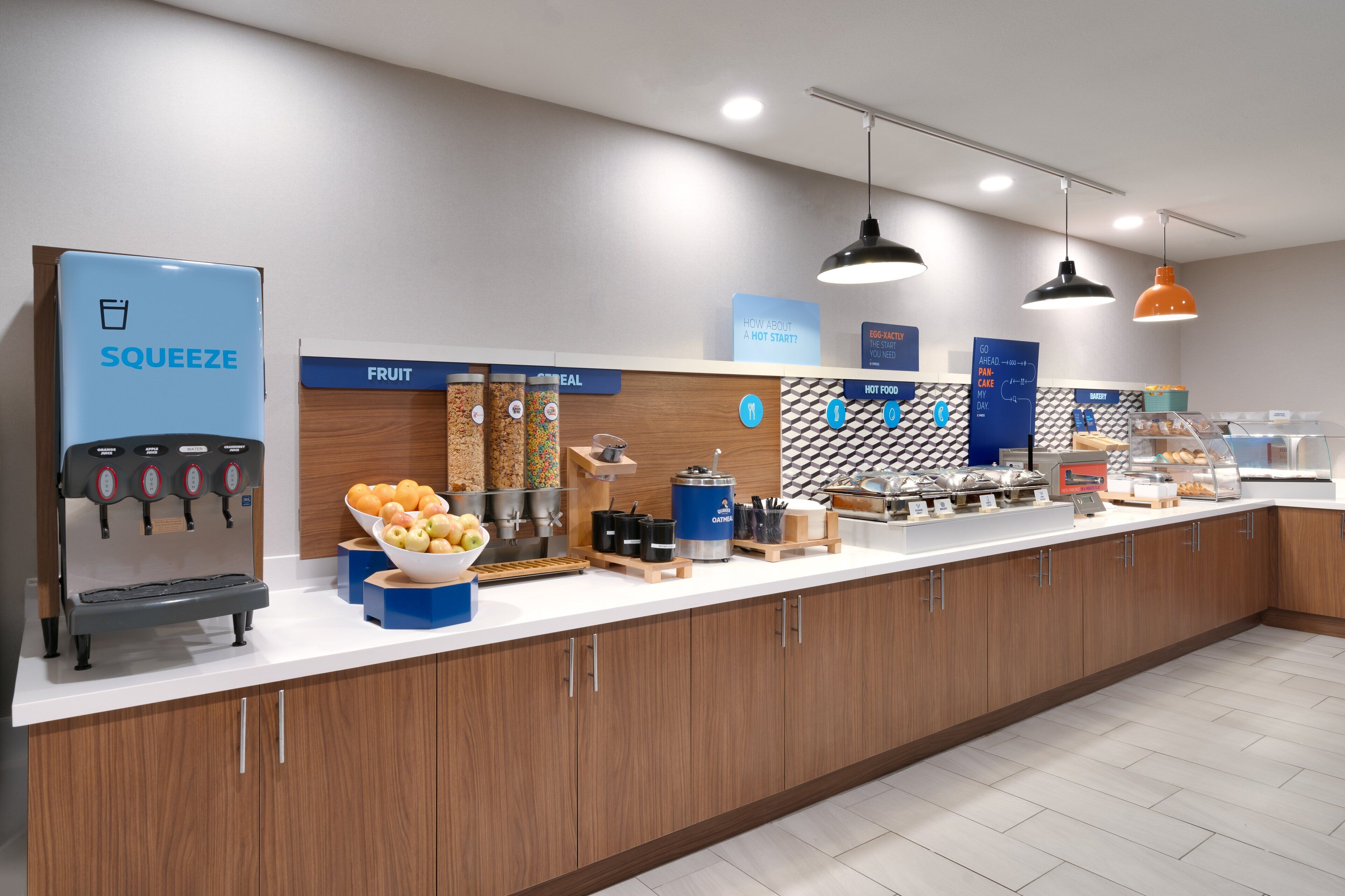 free daily full breakfast