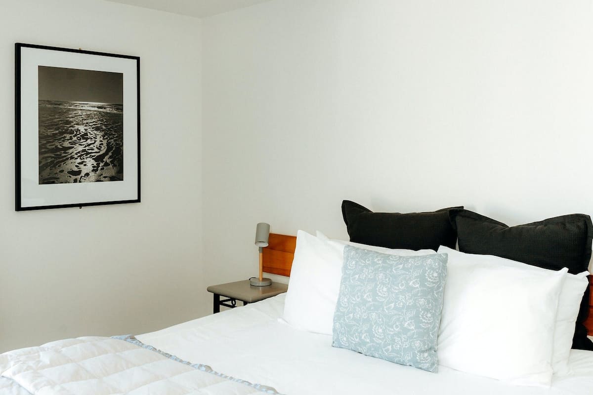 Studio, Sea View, Ground Floor | Cortinas blackout, quartos à prova de som, ferros/tábuas de passar roupa