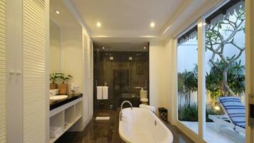 Vila, 1 kamar tidur (Honeymoon) | Kamar mandi | Bathtub dan shower terpisah dan pancuran hujan
