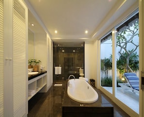 Villa, 1 Bedroom (Honeymoon) | Bathroom - Astana Batubelig Suite Villa (Seminyak)