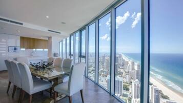 4 Bedroom Penthouse | Private kitchen | Espresso maker, coffee/tea maker, electric kettle