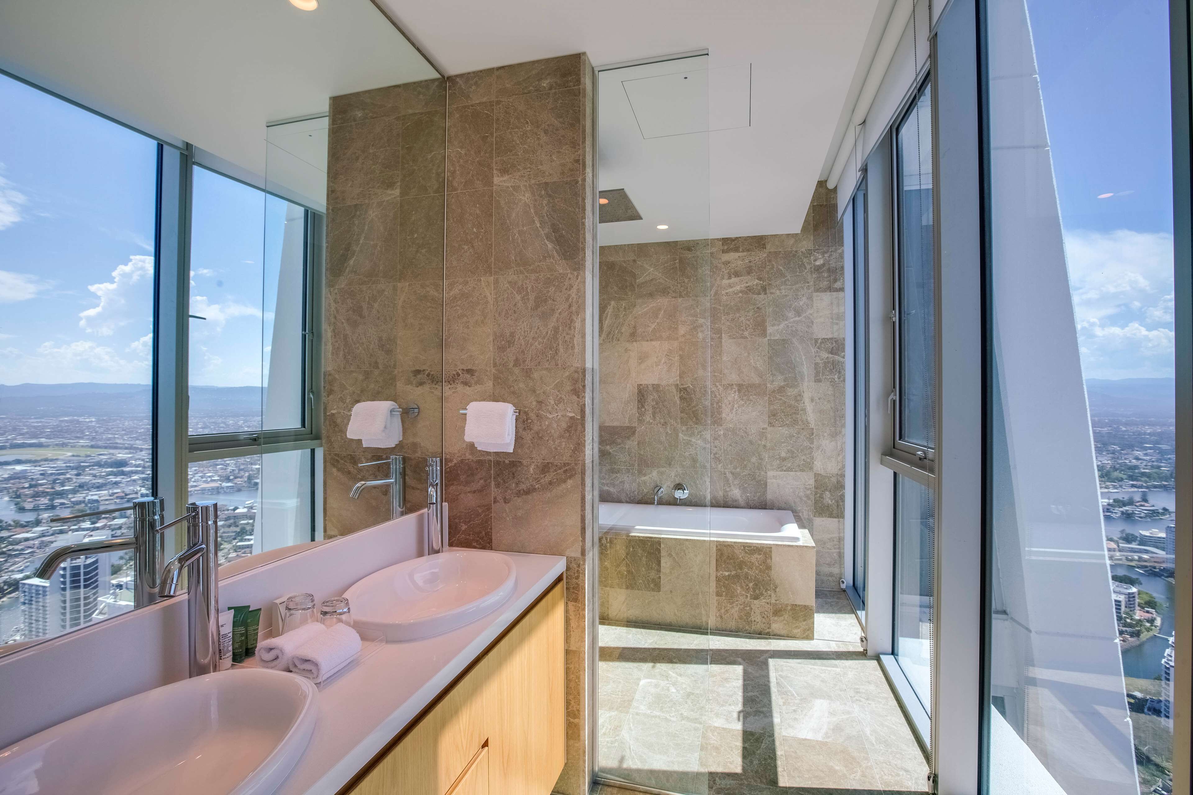 Foto - Hilton Surfers Paradise Hotel & Residences