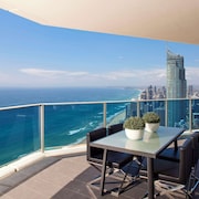 Hilton Surfers Paradise Hotel & Residences