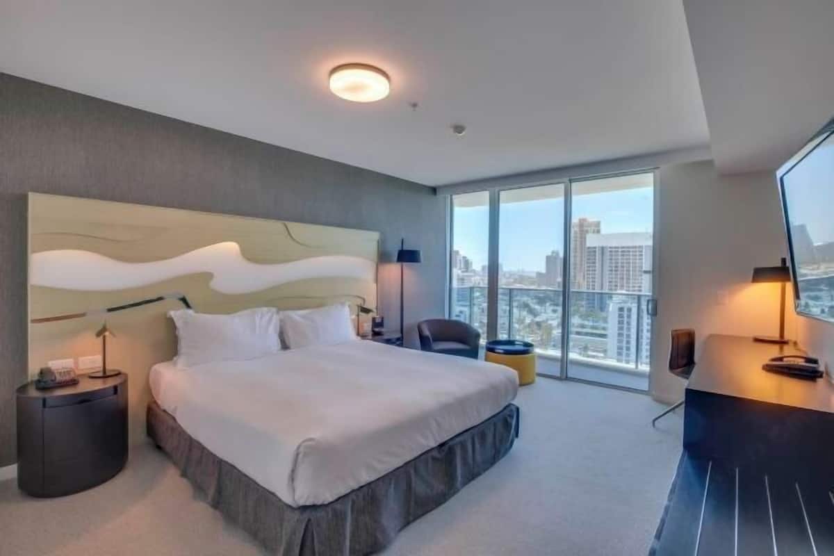 Premium bedding, down comforters, pillowtop beds, in-room safe