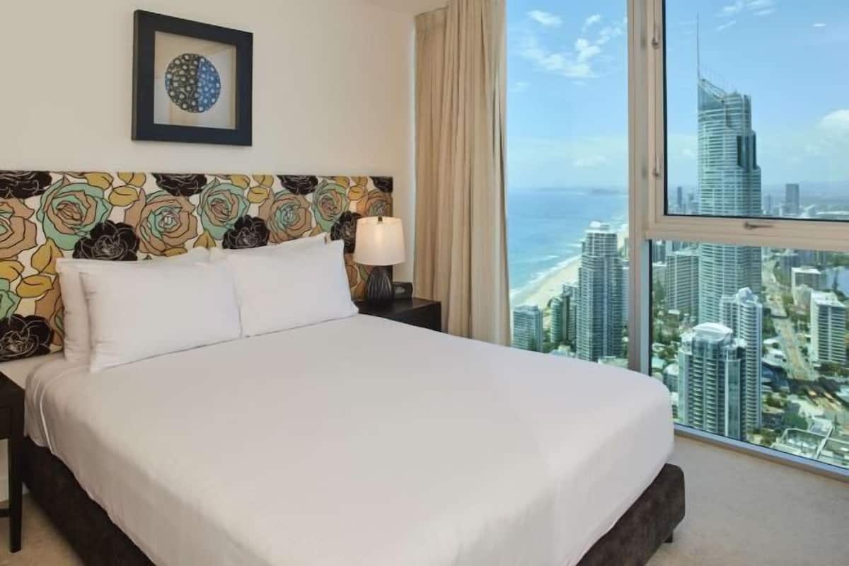 Premium bedding, down comforters, pillowtop beds, in-room safe