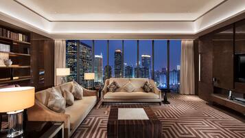 Gratis produkter i minibar och värdeförvaringsskåp på rummet