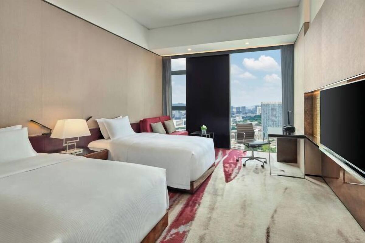 Minibar (free items), in-room safe, blackout drapes, soundproofing